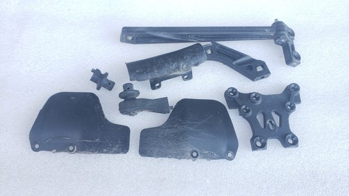Mugen mbx8 plastic parts - ,